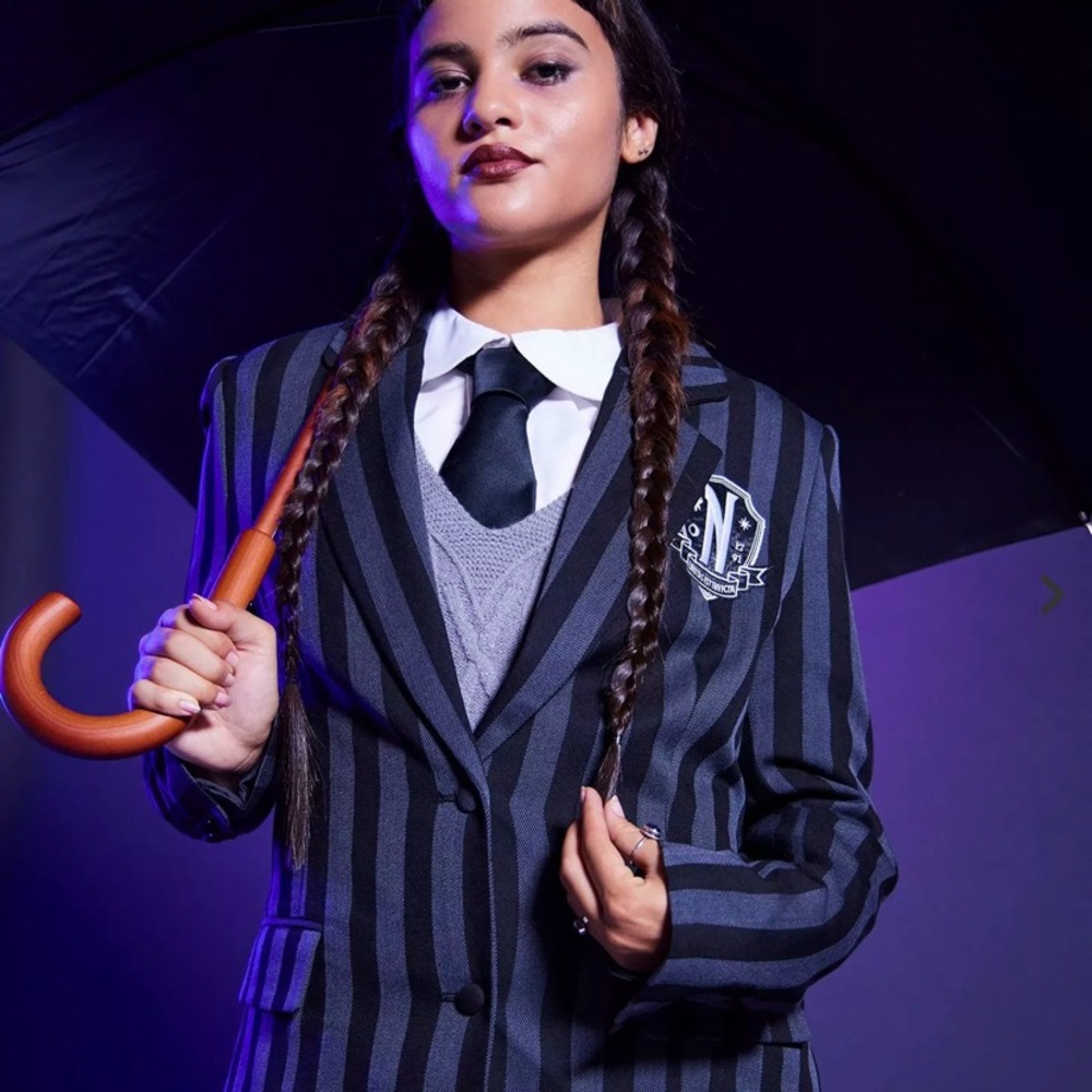 Hot Topic Wednesday Addams Nevermore girls cosplay blazer size 2. NWT
